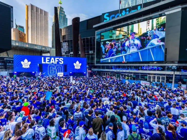 How to get tickets for Maple Leaf Square