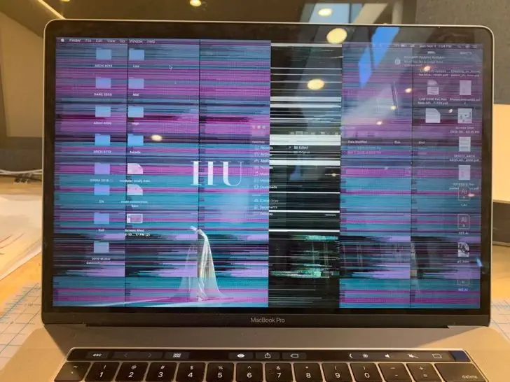 Why does it look like my screen is shaking?