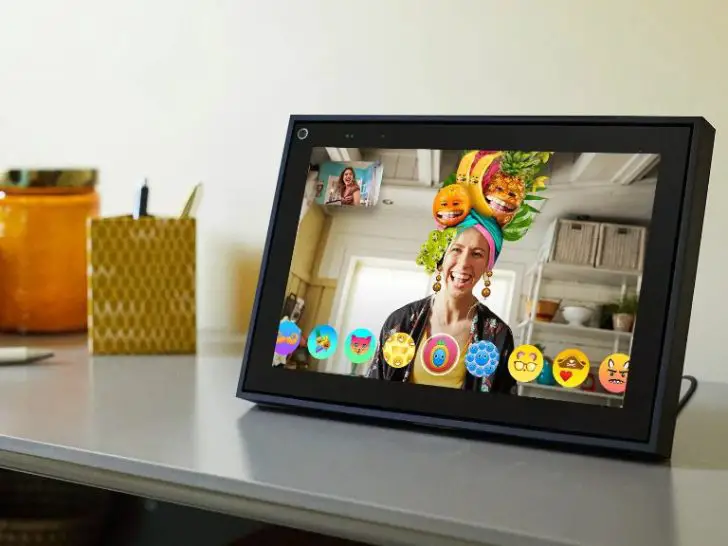 How do I watch Facebook live on Portal?