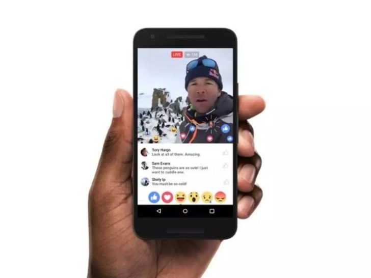 How do I make Facebook live landscape on my phone?