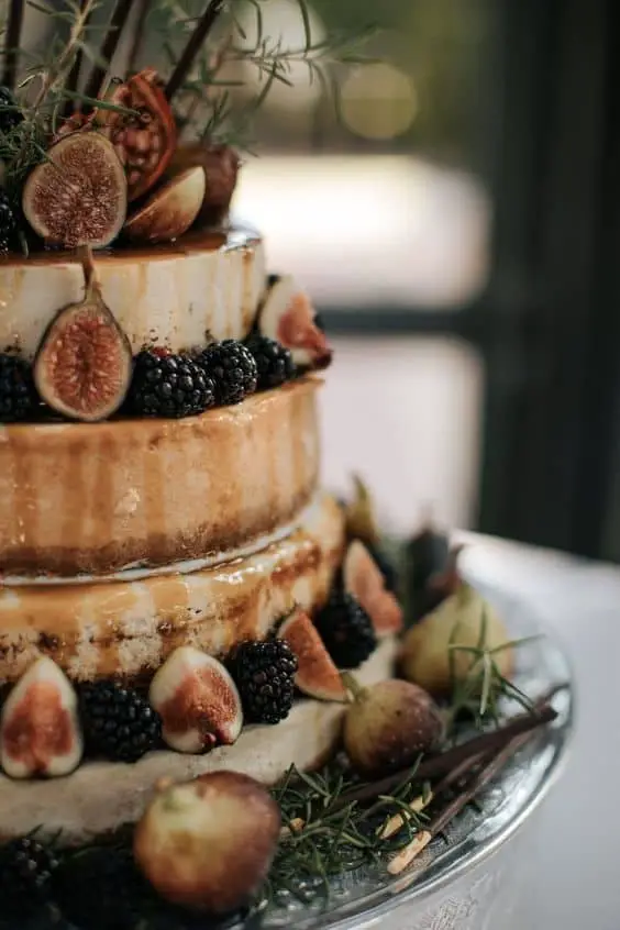 Autumn Wedding Cake inspiration from real autumn weddings