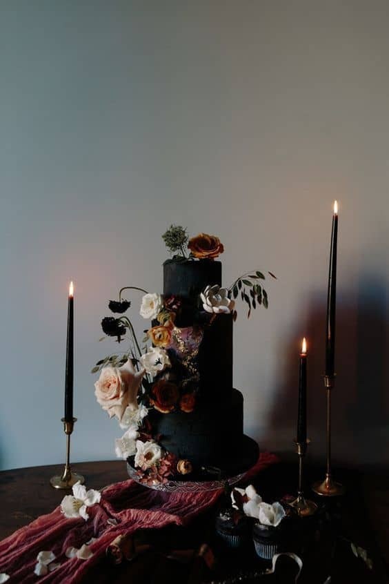 Autumn Wedding Cake inspiration from real autumn weddings