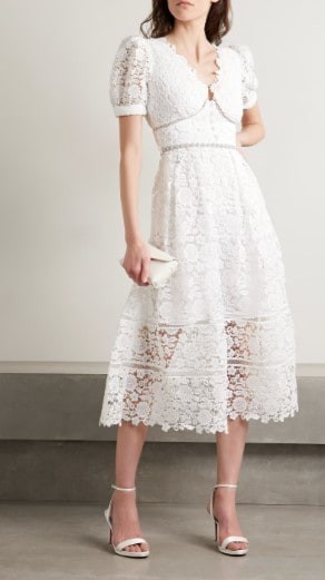 Short bridal dress for a summer wedding