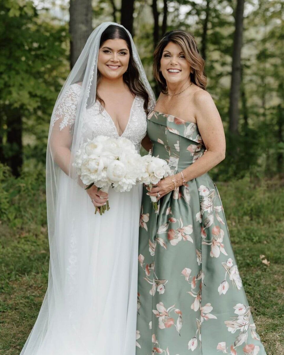 Unique mother of the bride dresses, no frumpy outfits here!