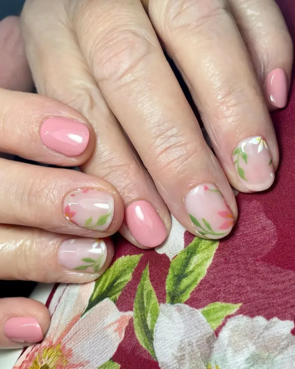 textured mother of the bride nails