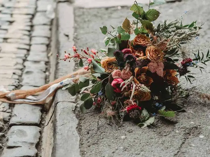 Autumn Wedding Flowers: Whats In Season And Stunning!