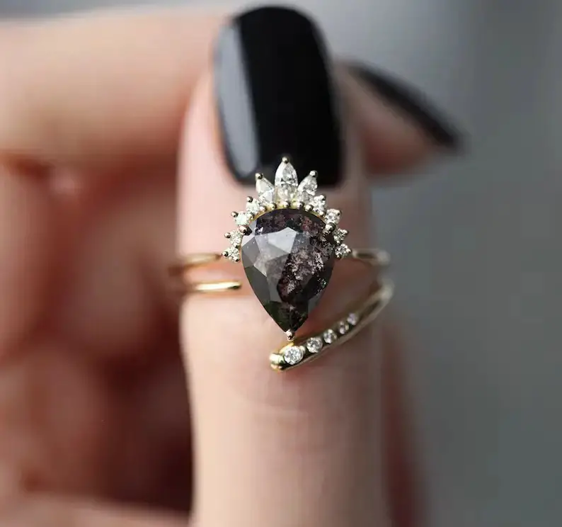 Our favourite handmade engagement rings on etsy