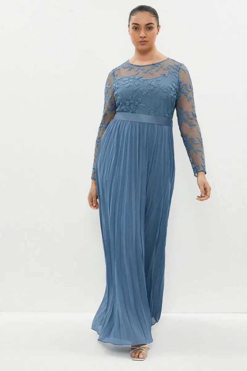 Best pleated plus size bridesmaid dress – ASOS