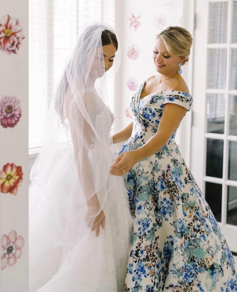 Unique mother of the bride dresses, no frumpy outfits here!